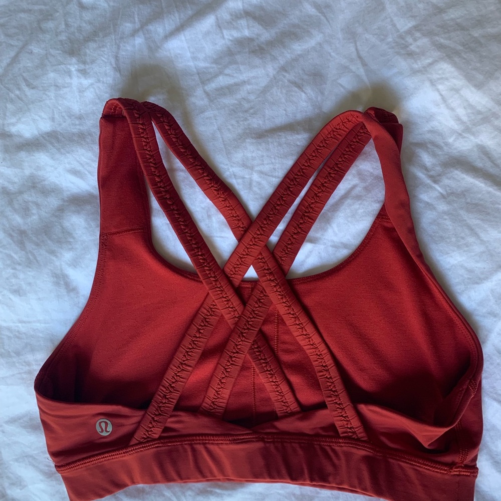 Red lululemon sports bra